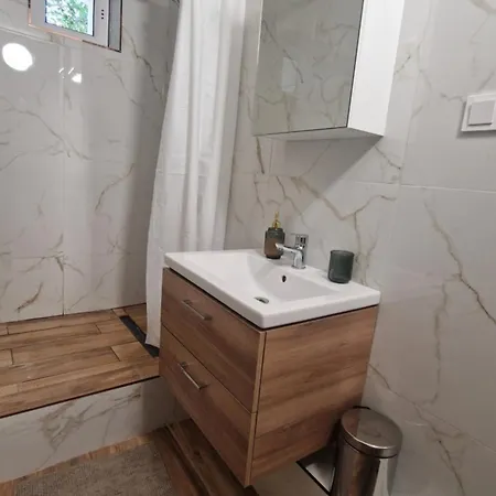 Houdini Vendeghaz Apartment *